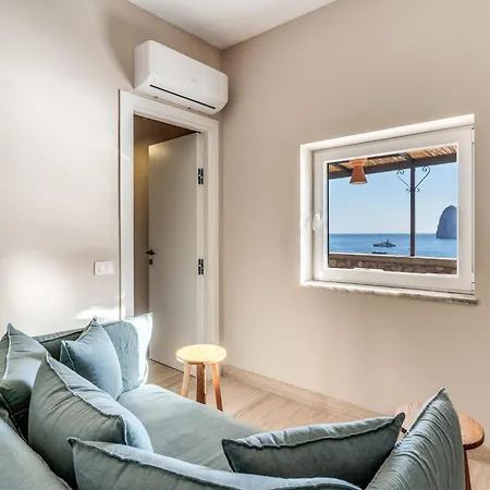 Neranite Bay Views Pool & Jacuzzi Villa