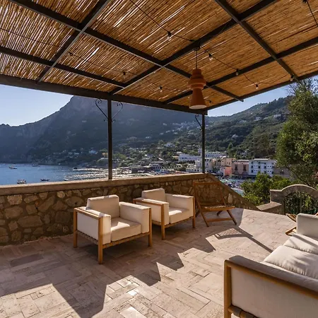 Neranite Bay Views Pool & Jacuzzi Villa