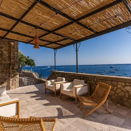 Neranite Bay Views Pool & Jacuzzi