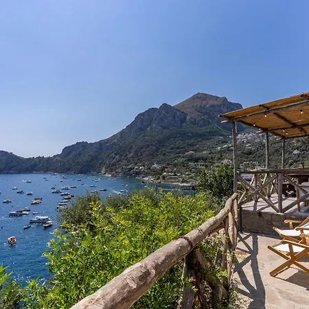 Villa Neranite Bay Views Pool & Jacuzzi *