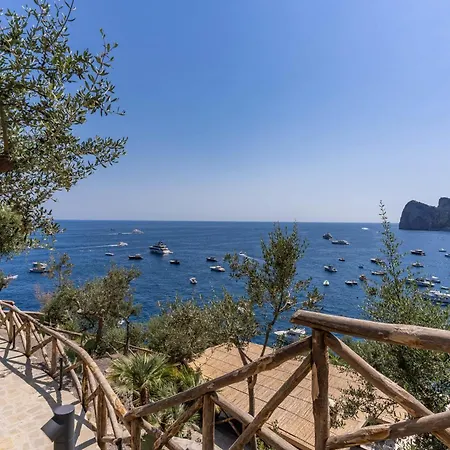 Neranite Bay Views Pool & Jacuzzi Nerano