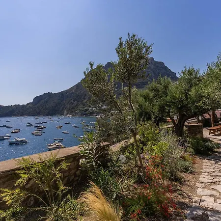 Neranite Bay Views Pool & Jacuzzi Villa